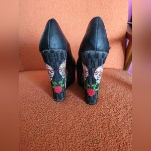 Ellie Bettie Page Wedges